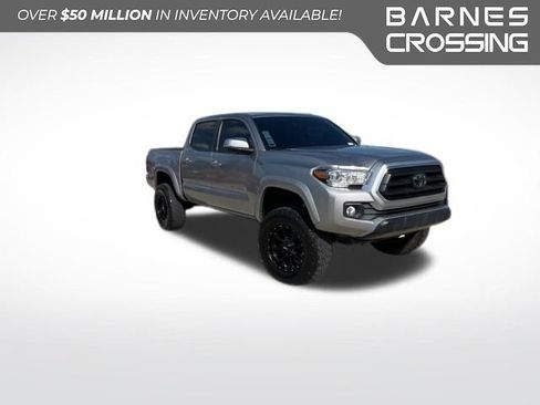 Used 2022 Toyota Tacoma SR5 w/ Technology Package AWD/4WD image 1