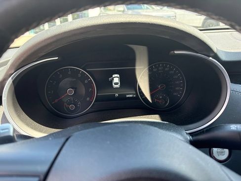 Used 2023 Kia Stinger GT2 AWD/4WD image 11