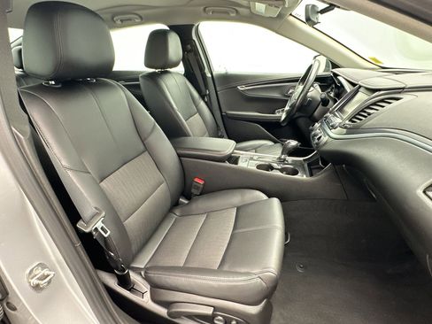 Used 2019 Chevrolet Impala LT image 28