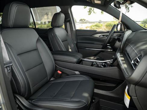 New 2026 Chevrolet Traverse LT w/ Driver Confidence Package image 37