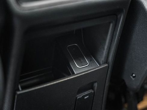 Used 2023 Mercedes-Benz GLE 53 AMG GLE 53 AMG w/ Exterior Lighting Package image 36