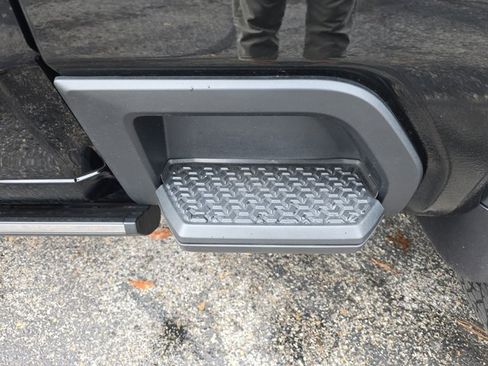 Used 2024 GMC Sierra 2500 Denali Ultimate image 13