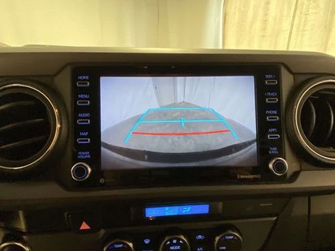 Used 2022 Toyota Tacoma SR5 image 15