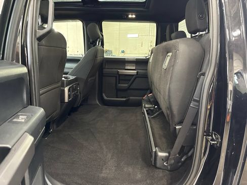Used 2018 Ford F150 XLT w/ Equipment Group 302A Luxury AWD/4WD image 13