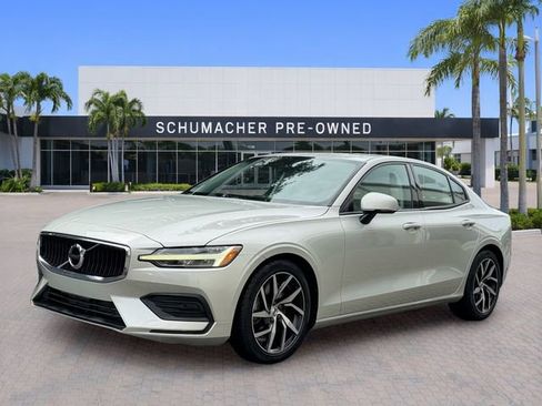 Used 2019 Volvo S60 T6 Momentum AWD/4WD image 3