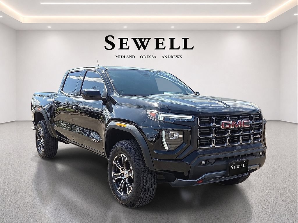 Used 2025 GMC Canyon AT4 w/ AT4 Premium Package AWD/4WD image 6