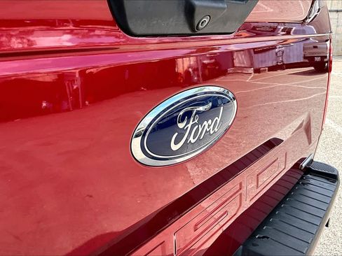 Used 2019 Ford F150 XLT w/ Equipment Group 302A Luxury image 31