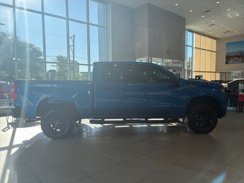 Used 2024 Chevrolet Silverado 1500 Custom Trail Boss w/ LPO, Dark Essentials Package AWD/4WD image 6
