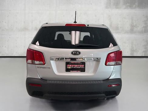 Used 2013 Kia Sorento LX image 6
