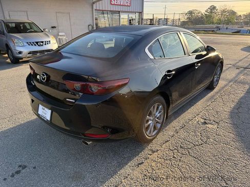 Used 2020 MAZDA MAZDA3 Sedan image 6