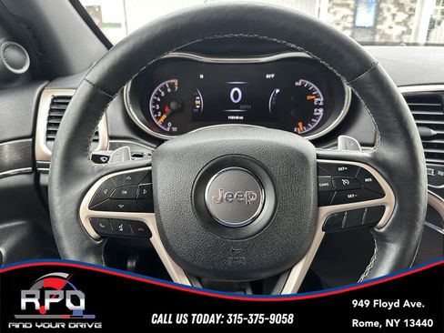 Used 2017 Jeep Grand Cherokee Limited AWD/4WD image 10