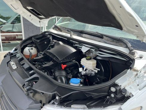 Used 2019 Mercedes-Benz Sprinter 170 image 21