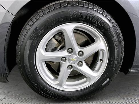 Used 2017 Chevrolet Malibu LS w/ LPO, Convenience Package 2 image 29