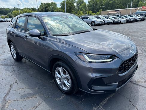 Certified 2023 Honda HR-V LX image 2