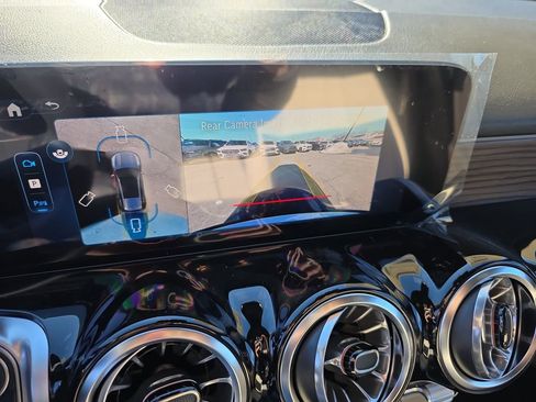 New 2026 Mercedes-Benz GLB 250 4MATIC image 19