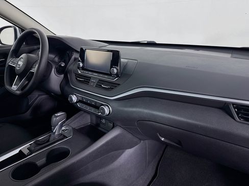 Used 2022 Nissan Altima 2.5 S FWD image 29