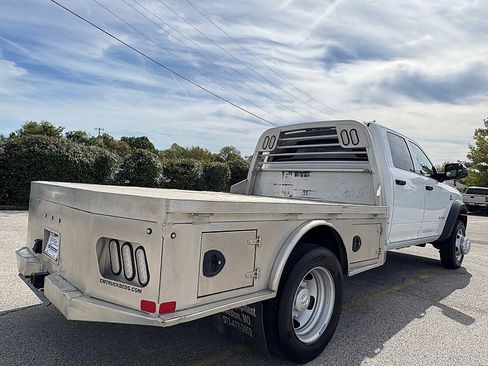 Used 2022 RAM 5500 Tradesman w/ Safety Group image 7