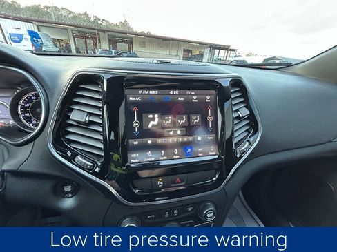 Used 2019 Jeep Cherokee High Altitude image 38