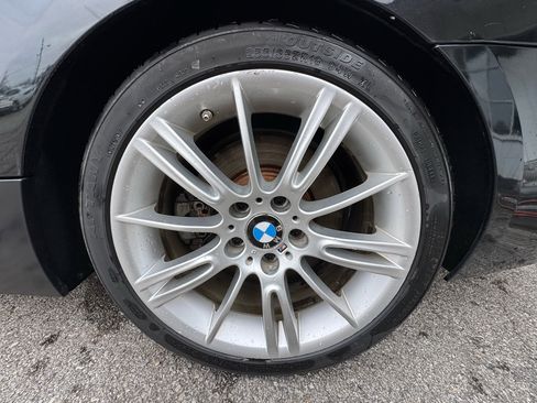 Used 2011 BMW 335i Convertible image 23