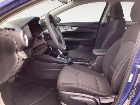 Used 2024 Kia Forte LXS FWD image 25
