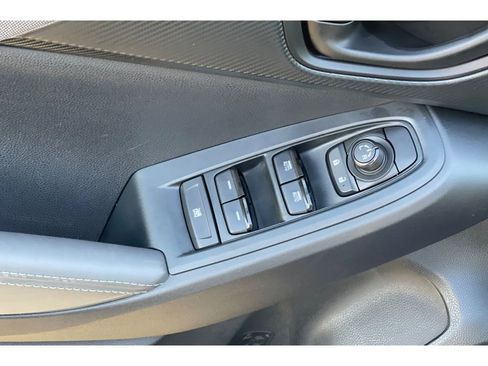 Certified 2025 Subaru Crosstrek 2.0i Premium image 12