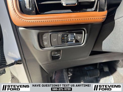 Used 2022 Lincoln Nautilus Reserve w/ Equipment Group 201A image 26