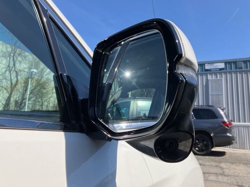 Used 2016 Honda Pilot Touring image 5