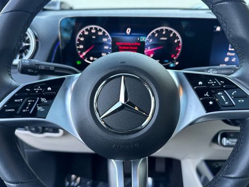 Certified 2025 Mercedes-Benz GLB 250 image 26