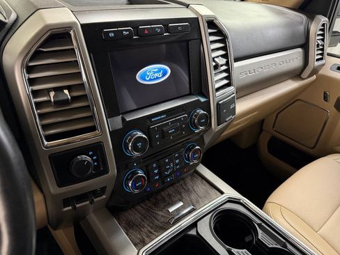 Used 2017 Ford F350 Lariat AWD/4WD image 56