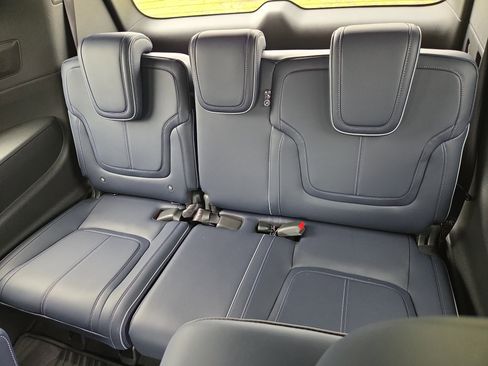 Used 2026 INFINITI QX80 4WD w/ Sport Exterior Package image 9