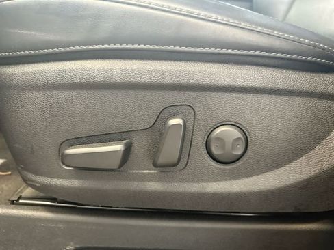 Certified 2024 Kia Telluride S w/ S Sunroof Package AWD/4WD image 16