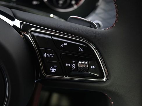 Used 2024 Bentley Continental GT image 42