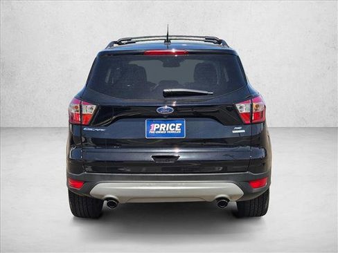 Used 2018 Ford Escape SE FWD image 6