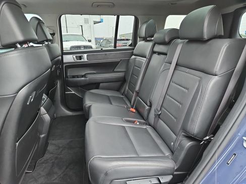 Used 2025 Hyundai Santa Fe Limited FWD image 26