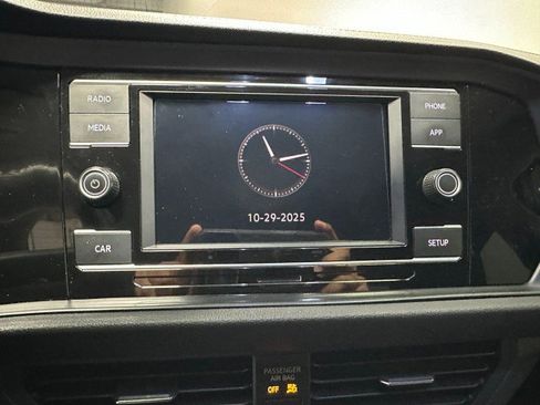 Used 2019 Volkswagen Jetta SE image 20