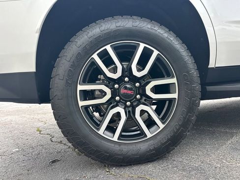 Used 2023 GMC Yukon AT4 w/ LPO, Floor Liner Package AWD/4WD image 18