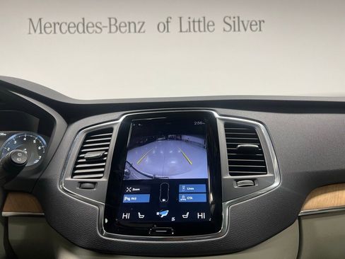 Used 2021 Volvo XC90 T6 Momentum w/ Climate Package image 34