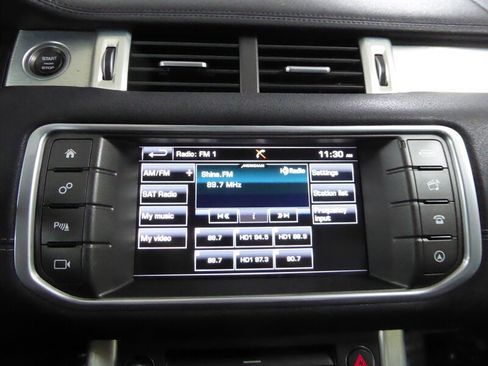 Used 2016 Land Rover Range Rover Evoque SE image 16