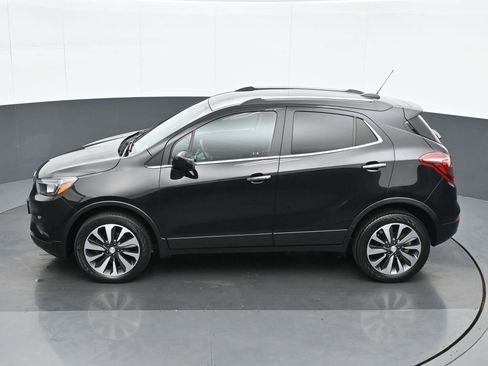 Used 2022 Buick Encore Preferred w/ Safety Package AWD/4WD image 18
