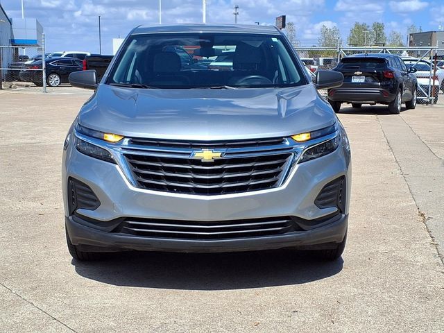Used 2024 Chevrolet Equinox LS AWD/4WD image 2