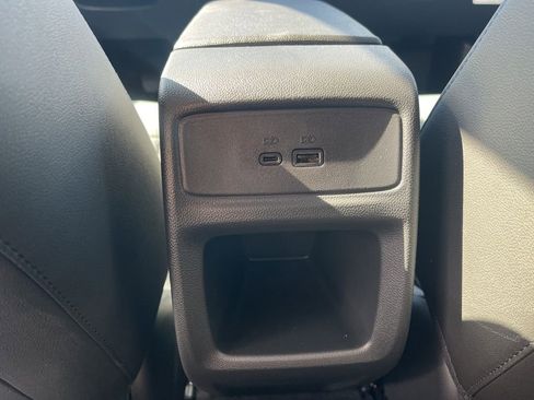 New 2026 Chevrolet Trax LT w/ Sunroof Package FWD image 25