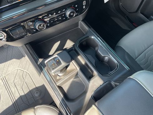 Used 2024 Chevrolet Silverado 1500 ZR2 w/ Dark Appearance Package image 18