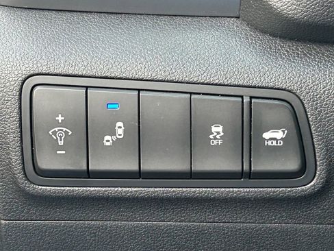 Used 2016 Hyundai Tucson Limited image 25