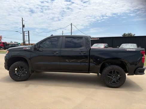 Used 2025 Chevrolet Silverado 1500 LT Trail Boss w/ Convenience Package II AWD/4WD image 7