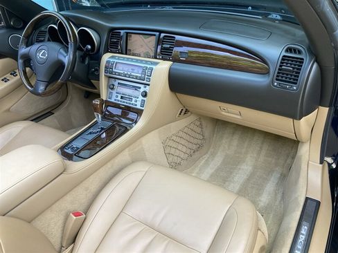 Used 2008 Lexus SC 430 Convertible RWD image 19