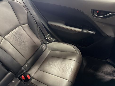 Certified 2024 Subaru Crosstrek 2.5i Limited w/ Crosstrek Mirror Package AWD/4WD image 14