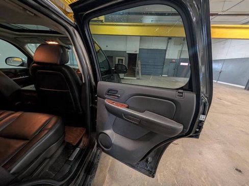 Used 2009 Chevrolet Tahoe LTZ AWD/4WD image 28