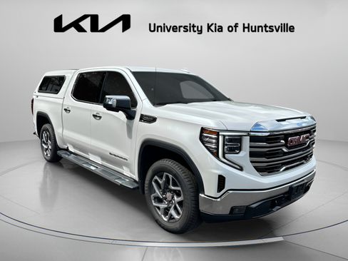 Used 2023 GMC Sierra 1500 SLT w/ SLT Premium Package AWD/4WD image 1