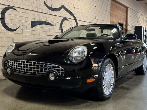 Used 2002 Ford Thunderbird image 20