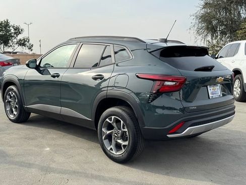 New 2026 Chevrolet Trax LT w/ Driver Confidence Package image 3